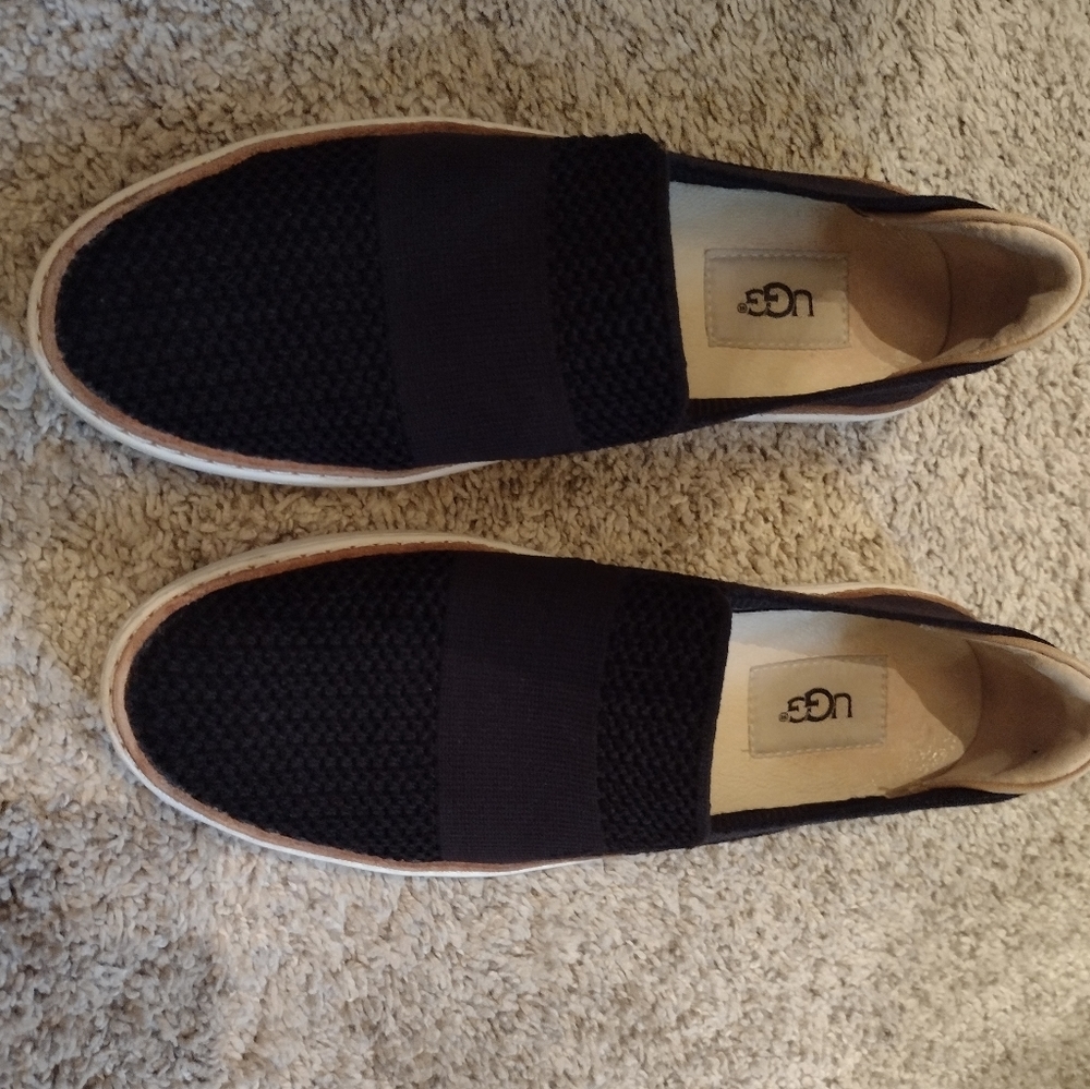 UGG Black casual step-ins